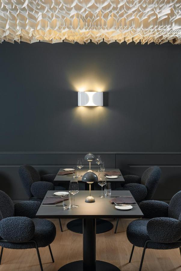 Hotel Maximilian'S اوغسبورغ المظهر الخارجي الصورة Wall light