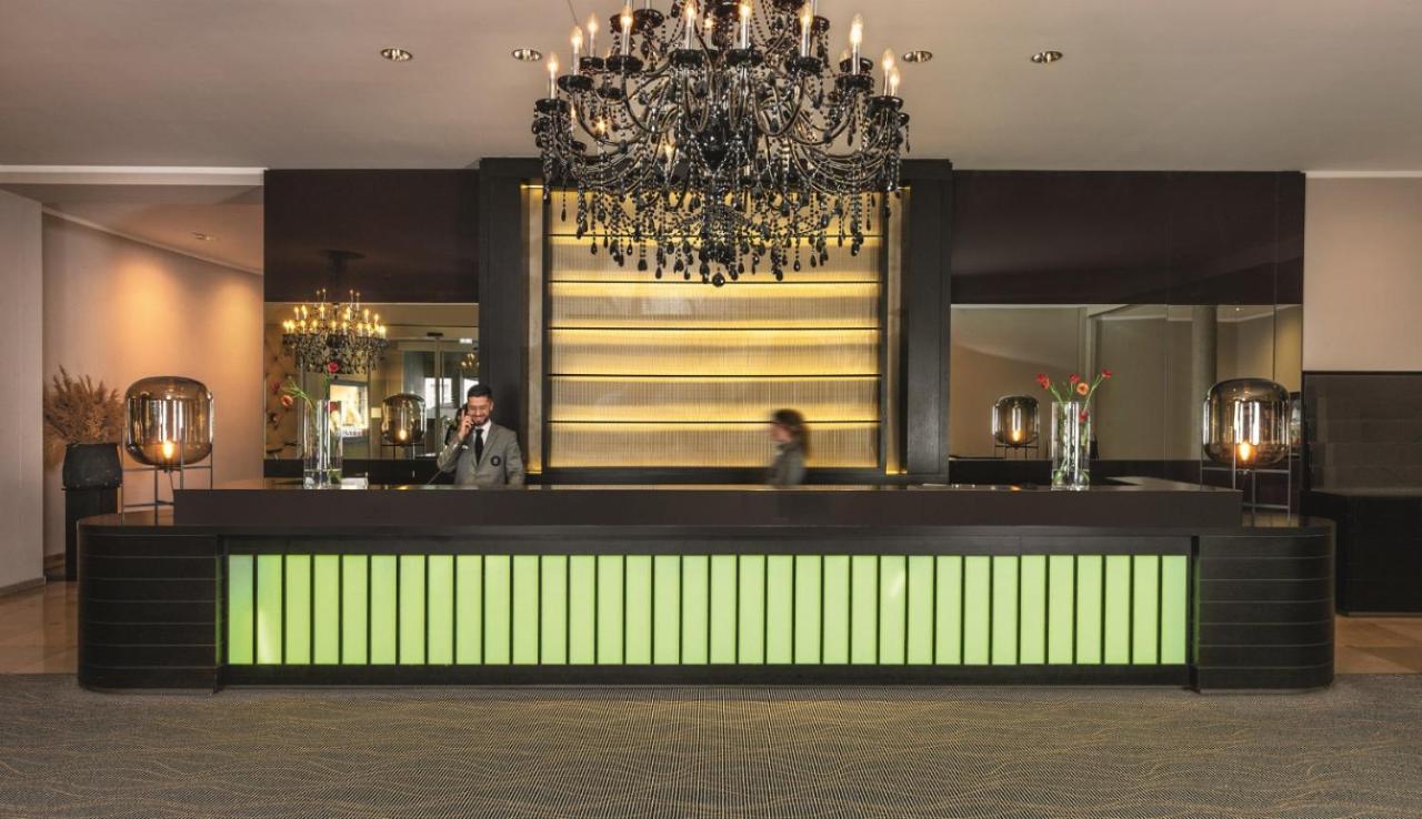 Hotel Maximilian'S اوغسبورغ المظهر الخارجي الصورة The hotel's lobby