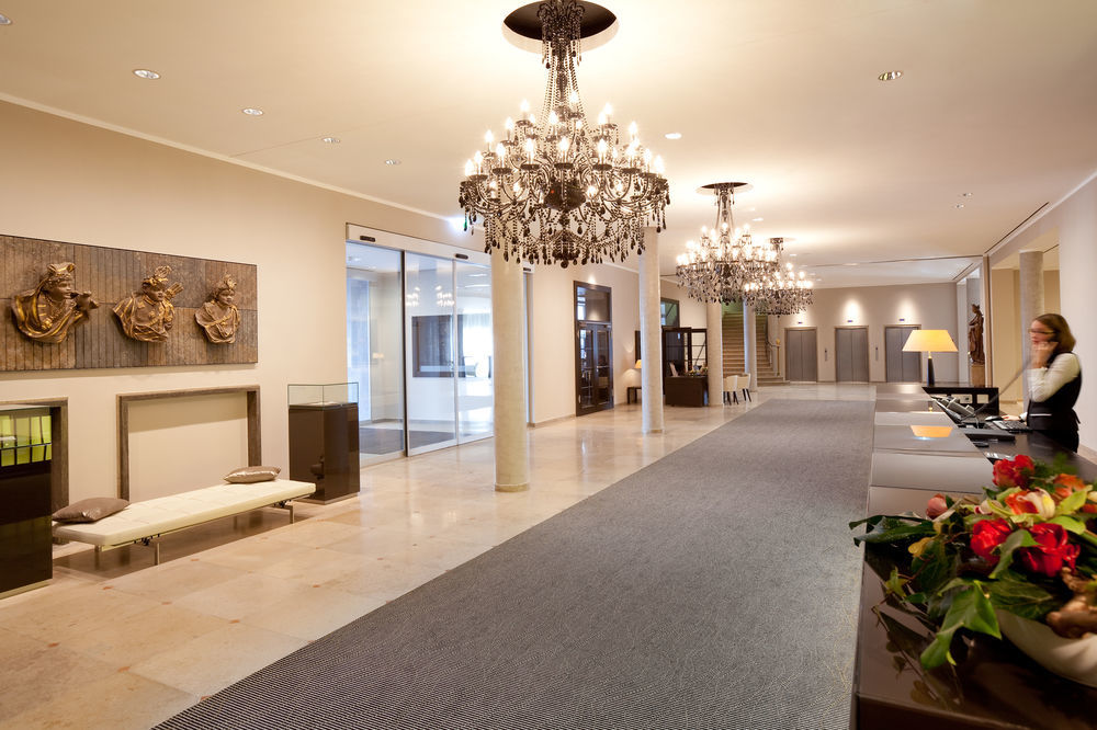 Hotel Maximilian'S اوغسبورغ المظهر الخارجي الصورة The interior of the hotel
