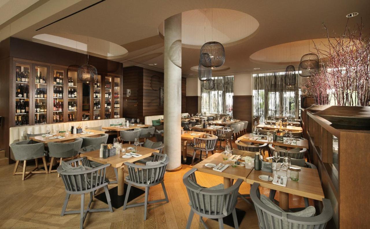 Hotel Maximilian'S اوغسبورغ المظهر الخارجي الصورة Interior of the restaurant