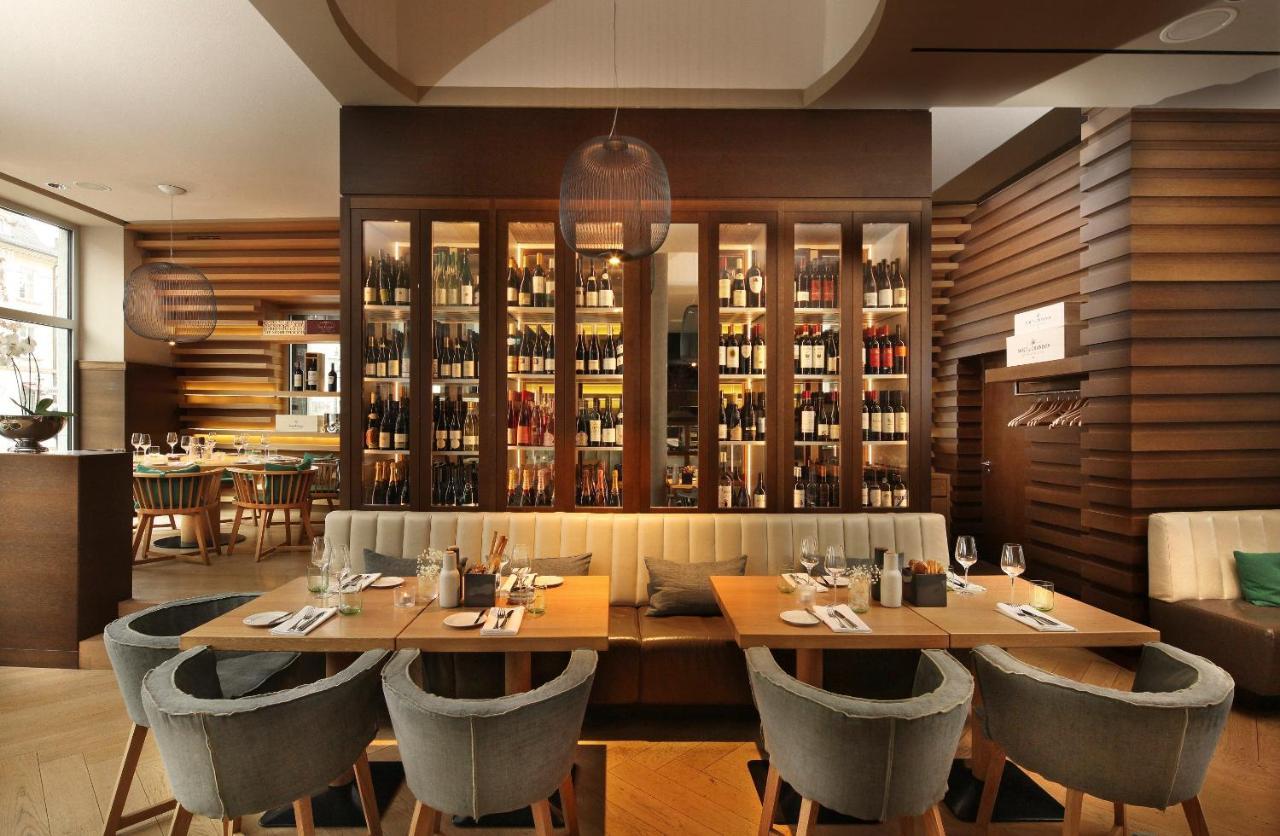 Hotel Maximilian'S اوغسبورغ المظهر الخارجي الصورة 3D rendering of a restaurant interior